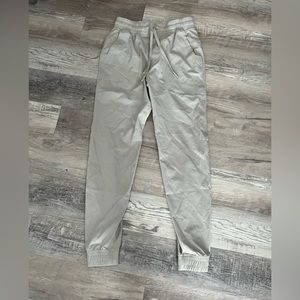 Lululemon cargo jogger size small